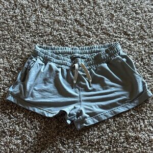 Vuori Women's Comfy Shorts